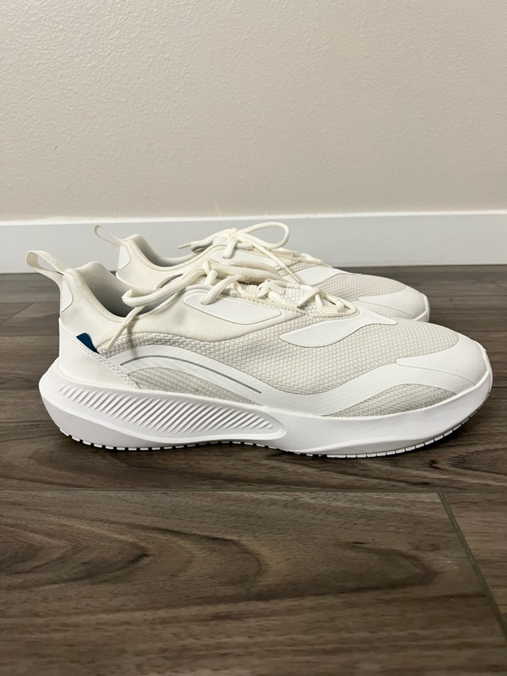 NWT Vessi Tidal Sneakers Warm White Waterproof Knit Shoes Men’s 13.5
